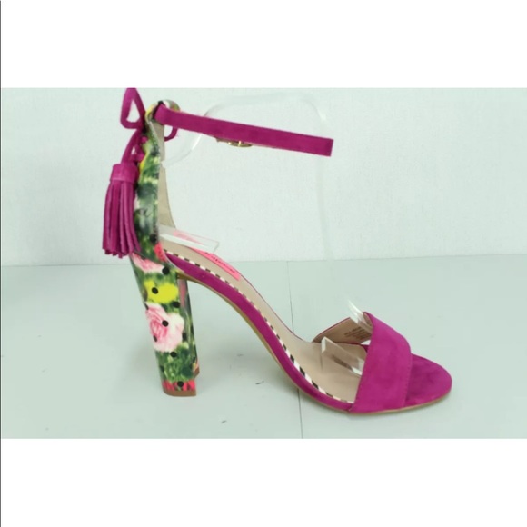 BETSEY JOHNSON HEELS BRAND NEW - Picture 2 of 4